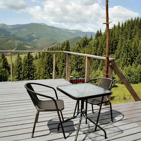 Motyl Glamping * Dzembronia