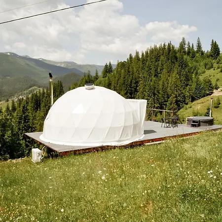 Motyl Glamping * Dzembronia